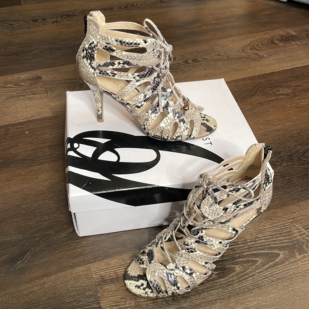 COPY - Nine West Ambroeo Roccia